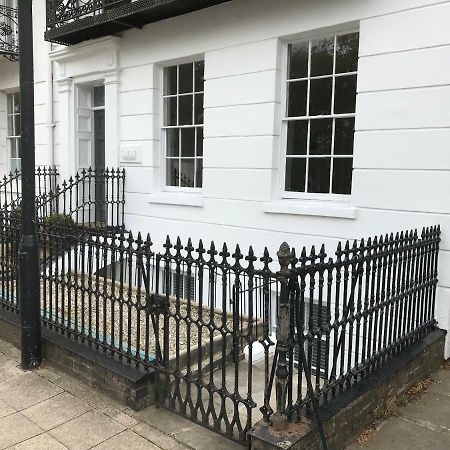 The Apartment, Lower Ground Floor, Clarendon Place Leamington Spa Eksteriør bilde